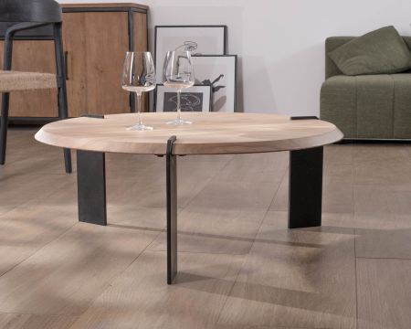 Tavolino rotondo di design "Shelley" in acacia con 3 gambe in metallo nero