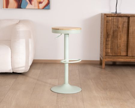 Set di 2 sgabelli regolabili "Juo" con seduta in legno e gamba in metallo verde