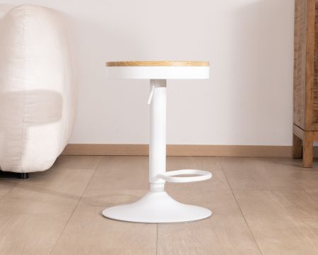 Set di 2 sgabelli regolabili in altezza "Juo" con seduta in legno e gamba in metallo bianco