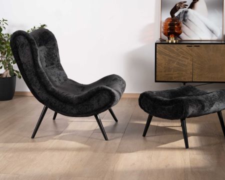 Poltrona in tessuto nero "Caspe" con poggiapiedi
