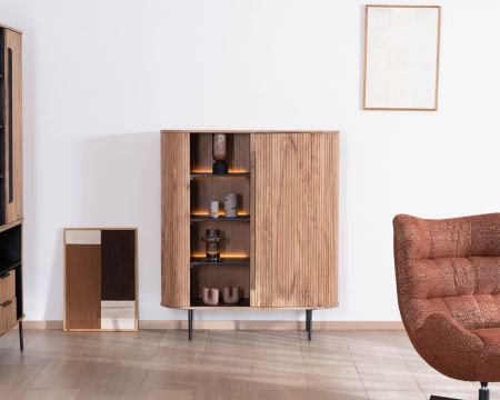 Contenitore dal design retrò "Bopee" con ripiani e illuminazione a LED