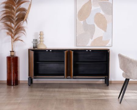 Credenza contemporanea a 4 ante "Olonie" in teak naturale e metallo nero