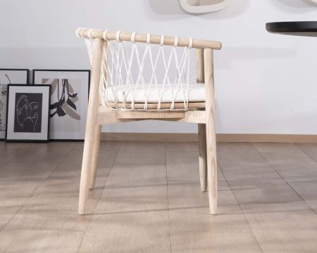 Sedia da pranzo "Katue" in legno e corda intrecciata