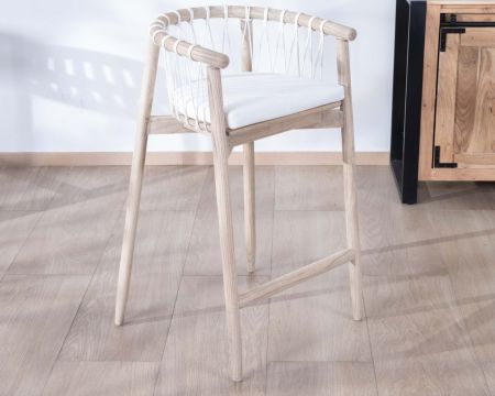 Seggiolone "Katue" in legno esotico e corda intrecciata