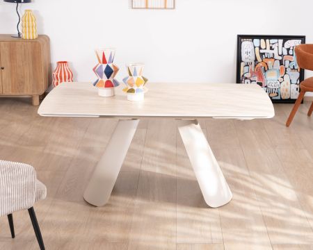 Tavolo allungabile retro chic "Amarello" da 160 a 240 cm in pietra sinterizzata e metallo champagne