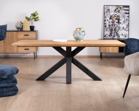 Tavolo da pranzo in frassino massiccio "Sydney" da 2 m con base a stella in metallo nero