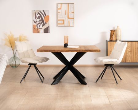 Tavolo da pranzo quadrato in teak "Zenia" con gambe in metallo 130 cm