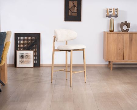 Set di 2 sedie a media altezza in stile scandinavo, in tessuto "Arpège" bianco sporco e gambe in metallo effetto legno chiaro