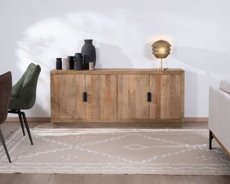 Credenza a 4 ante "Vikka" in legno massiccio di mango con maniglia in metallo