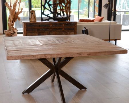 Tavolo quadrato di design in metallo e legno massiccio "Bronx" 130x130cm