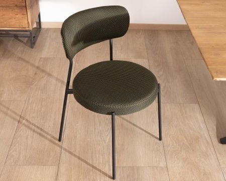 Set di 2 sedie da pranzo "Lato" in tessuto verde oliva e gambe in metallo minimaliste 