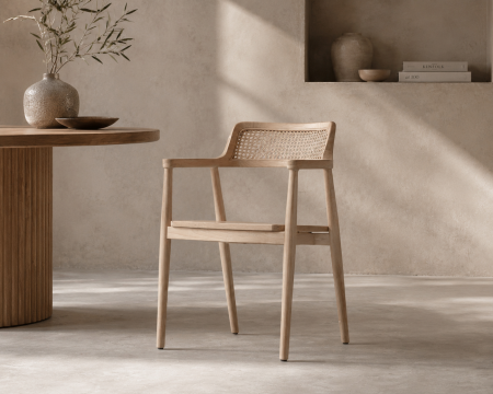 Sedia da pranzo con braccioli dal design essenziale "Vogue" in legno di sungkai