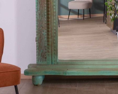 Grande specchio con cornice in legno indiano "Vieille Porte", pezzo unico