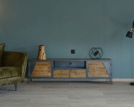 Porta TV "Vista" 150 cm in metallo grigio e legno in stile industriale