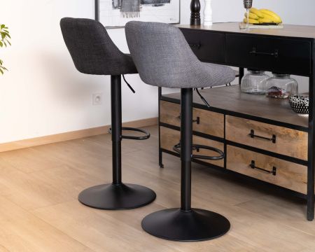 Set di 2 sedie da bar regolabili in altezza in tessuto nero "O'Neal" con gambe in metallo nero