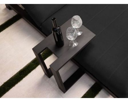 Tavolino design "Lazy Beach" in alluminio grigio antracite