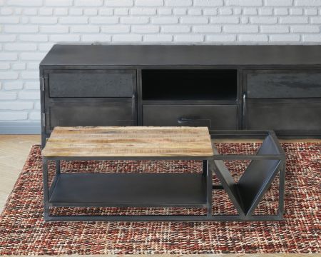 Tavolino di design industriale "Caractère" in metallo e legno massiccio