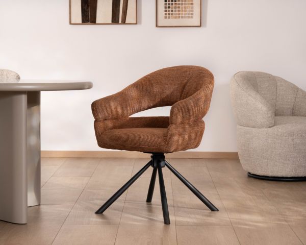 Set di 2 sedie girevoli "Movy" in tessuto intrecciato color ruggine dalle linee contemporanee e avvolgenti