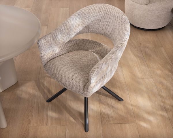 Set di 2 sedie girevoli "Movy" morbide e retro-contemporanee in tessuto intrecciato beige