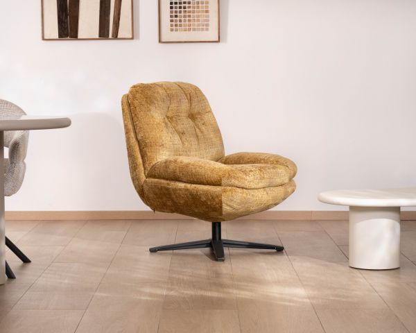 Panama", poltrona girevole giallo senape in stile vintage, comfort avvolgente a 360°