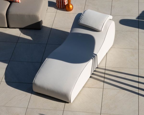 Sdraio "Miroly bay" a 1 posto dal design organico in tessuto speciale per esterni bianco