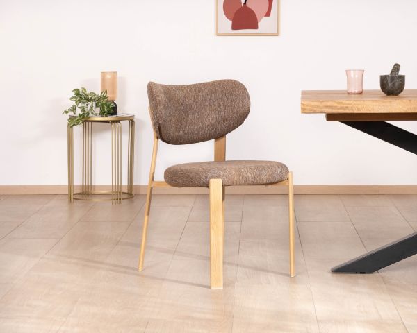 Set di 2 sedie da pranzo impilabili dal design caldo "Staccato" con tessuto intrecciato marrone e gambe in legno di quercia