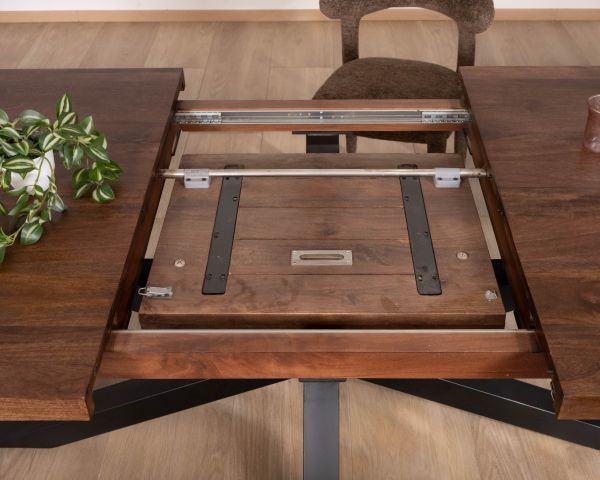 Tavolo da pranzo allungabile da 190-250 cm in mango scuro con gambe a stella Sheffield
