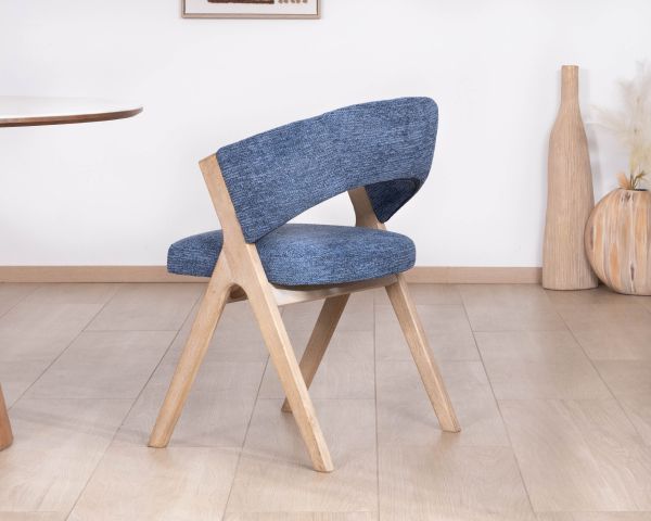 Set di 2 sedie da pranzo contemporanee blu notte "Kyara" con gambe a boomerang in legno di albero della gomma