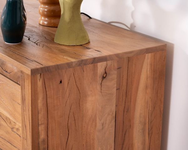 Credenza bassa da 155 cm in stile rustico, realizzata in legno riciclato "Mokal"