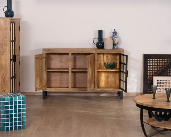 Piccola credenza in legno massello di mango con vetrina "Manelo" 145 cm