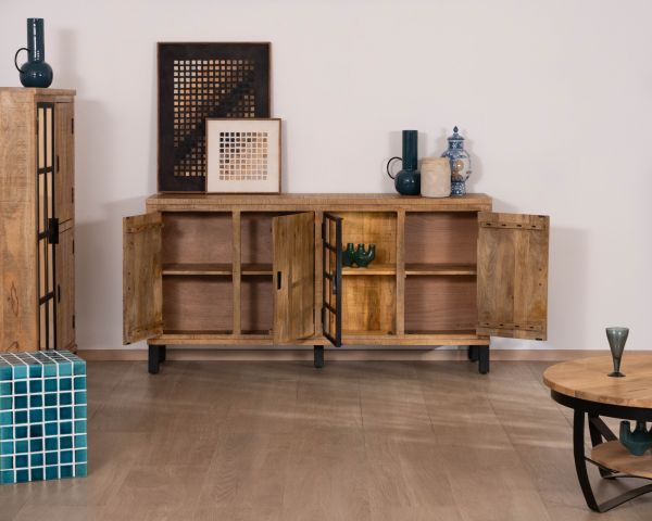 Credenza contemporanea in legno massello di mango a 3 ante con vetrina “Manelo” da 175 cm
