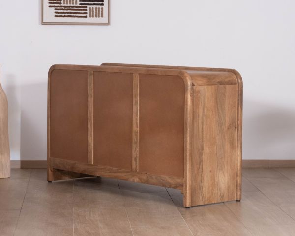 Credenza in stile neo-vintage a 3 ante in legno massello di mango "Spelano" 140 cm
