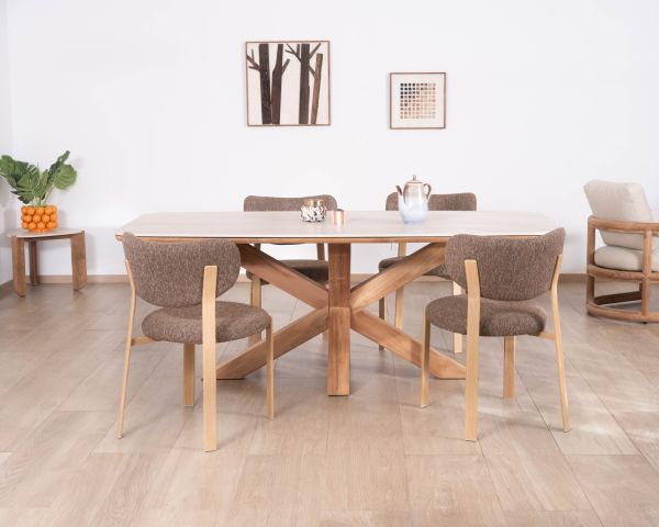Tavolo in teak massiccio con piano in ceramica effetto travertino da 200 cm "Avenor" con base a stella