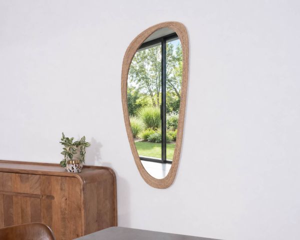 Specchio di forma organica "Solira" con cornice in corda alto 130 cm
