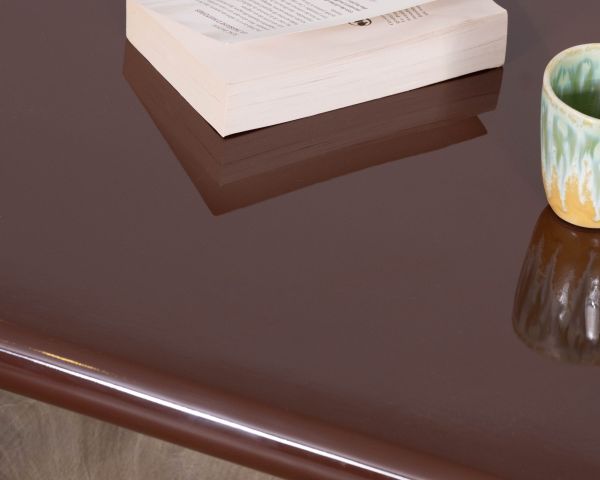 Tavolino rettangolare con finitura laccata lucida "Cyléa"