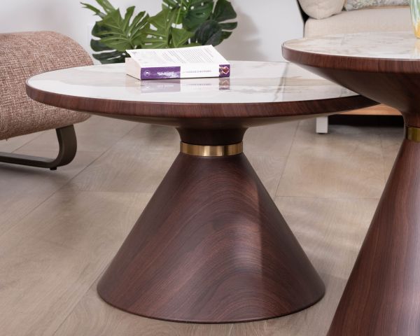 Set di 2 tavolini rotondi in stile retrò con piano in ceramica bianca effetto marmo “Cyléa” e base effetto noce