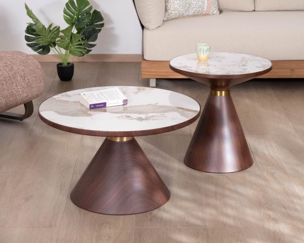 Set di 2 tavolini rotondi in stile retrò con piano in ceramica bianca effetto marmo “Cyléa” e base effetto noce
