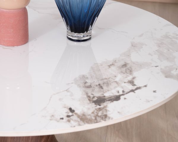 Tavolo da pranzo in stile scandinavo con piano rotondo in ceramica “Cyléa” e base effetto legno