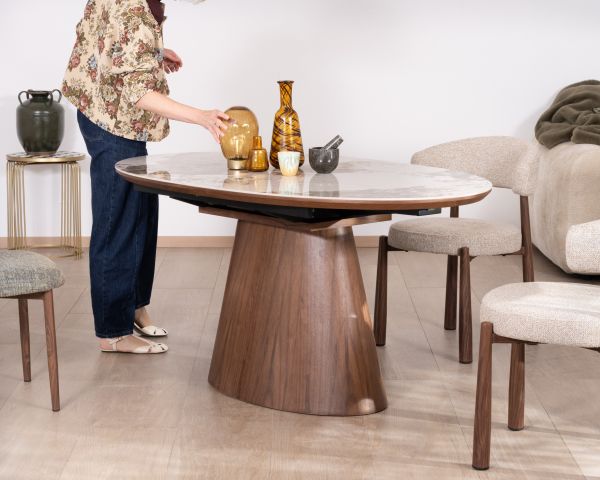 Table de repas extensible 160-200 cm plateau céramique effet pierre naturelle "Oria" piètement aspect noyer