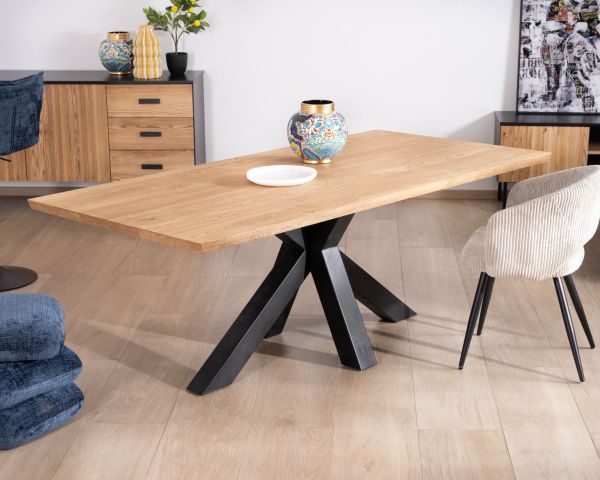 Tavolo da pranzo in frassino massiccio "Sydney" da 2 m con base a stella in metallo nero