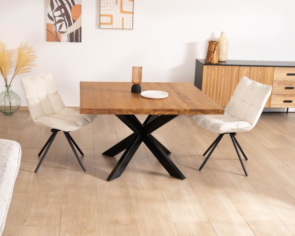 Tavolo da pranzo quadrato in teak "Zenia" con gambe in metallo 130 cm