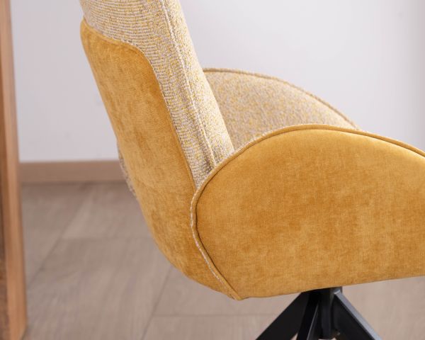 Set di 2 sedie girevoli in tessuto giallo "Eddy" con gambe in metallo