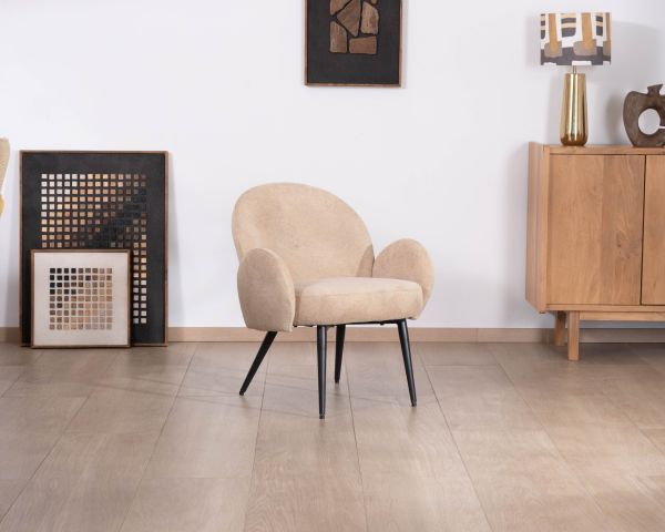 Poltrona in stile scandinavo "Luno" in morbido tessuto beige