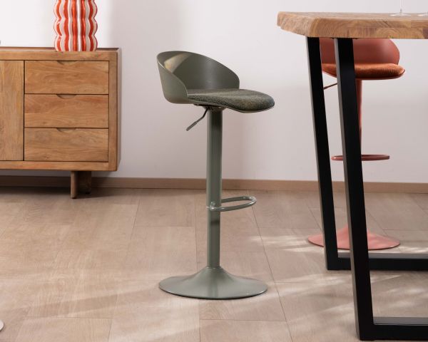 Sgabello da bar regolabile in altezza "Oja" in verde salvia - design elegante e contemporaneo