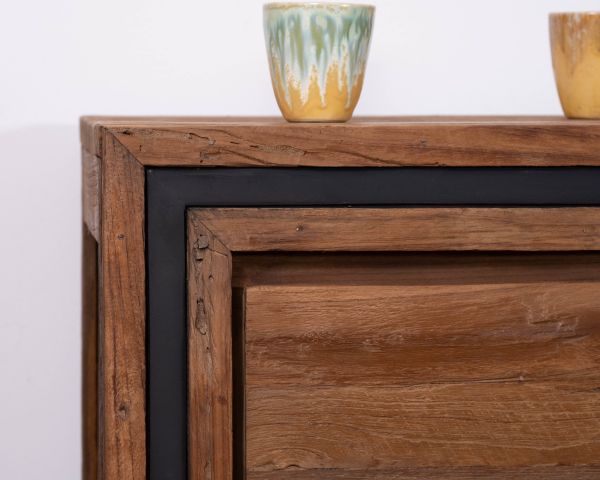 Credenza a 2 ante in teak di recupero "Kayoa", stile contemporaneo
