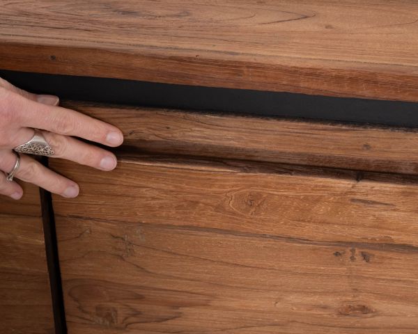 Credenza a 2 ante in teak di recupero "Kayoa", stile contemporaneo