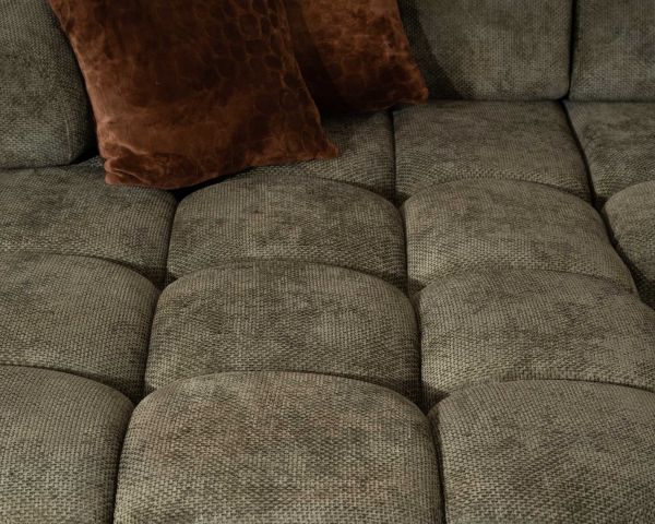 Divano in tessuto verde "Syltan" con estensione elettrica e ritorno a sinistra meridian