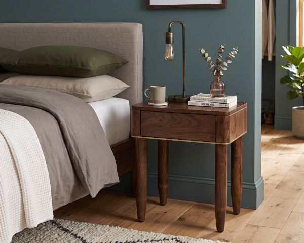 Comodino in stile retrò "Loopie" in legno di mango scuro