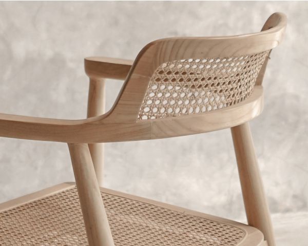 Sedia da pranzo con braccioli dal design essenziale "Vogue" in legno di sungkai
