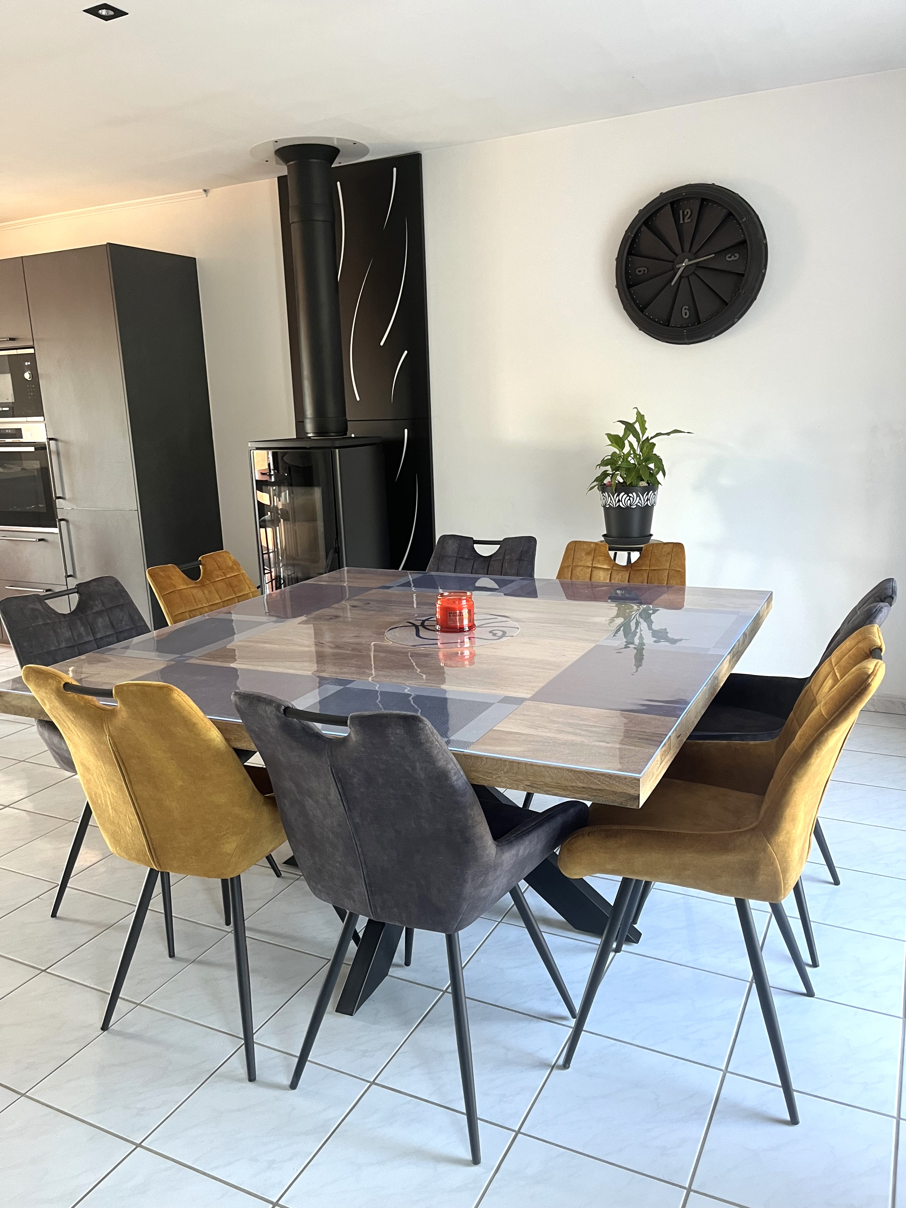 Collezione "Caractère". Ref. #8619 - Collezione "Dina". Ref. #8655 #8657